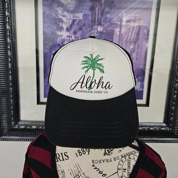 Honolua Wahine Surf Co Palm Tree on front white face rest of hat black - Picture 1 of 5